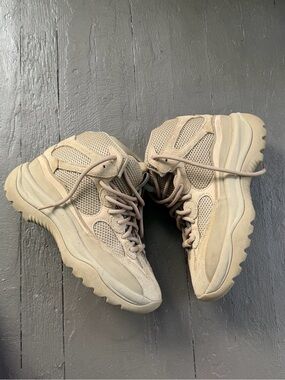 Yeezy Desert Boots Women's 8.5